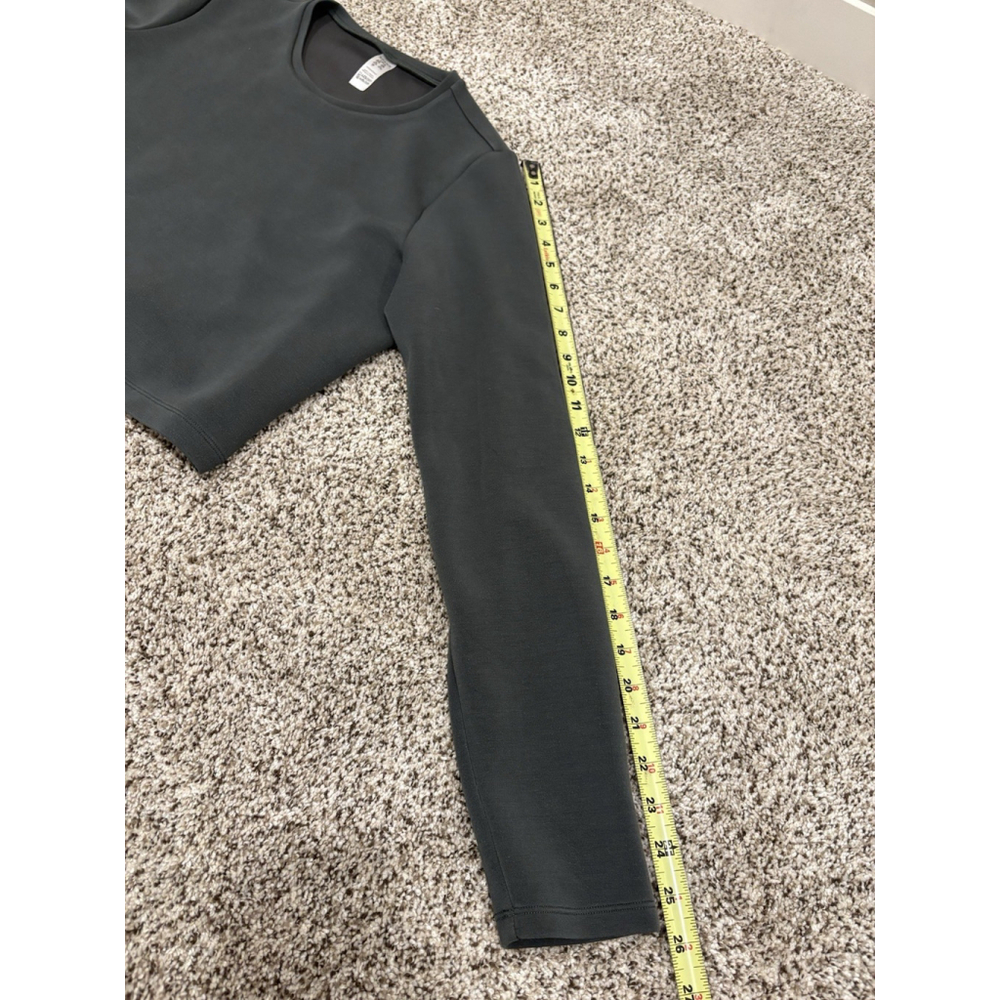 SPANX AirEssentials Relaxed Fit Long Sleeve Top Gray Size Large B1 - Picture 5 of 6